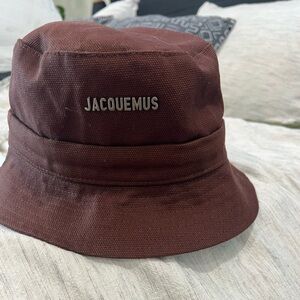 Jaquemus Bucket Hat - Brown